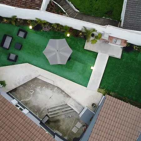 Janela Mar Garden לאגואה