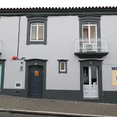 Janela Mar Garden Apartment